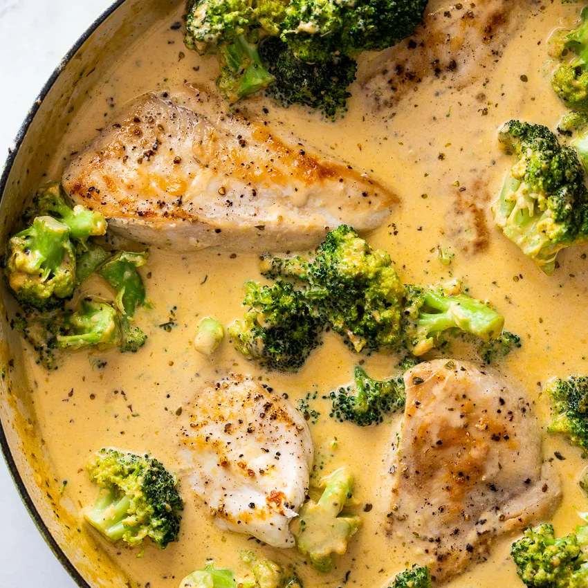 Broccoli & Cheddar Cheese With Chicken