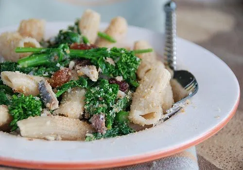 Broccoli Rabe And Olives With Lemon