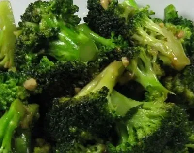 Broccoli With Garlic Sauce