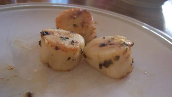 Broiled Scallops