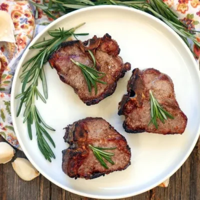 Broiled Seasoned Lamb Chops