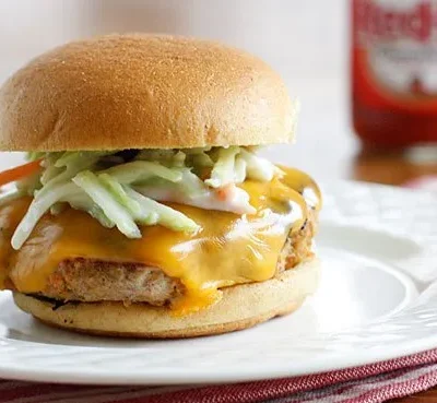 Buffalo Turkey Cheeseburger With Blue Cheese Broccoli Slaw