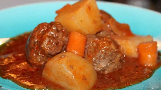 Burgundy Meatball Stew