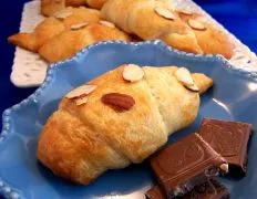 Candy Bar Croissant