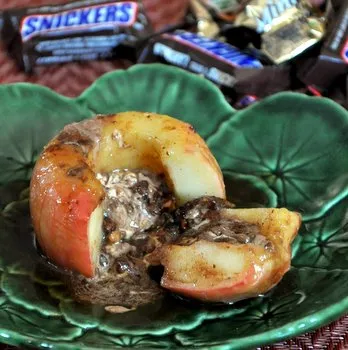 Candy Bar Stuffed Baked Apples