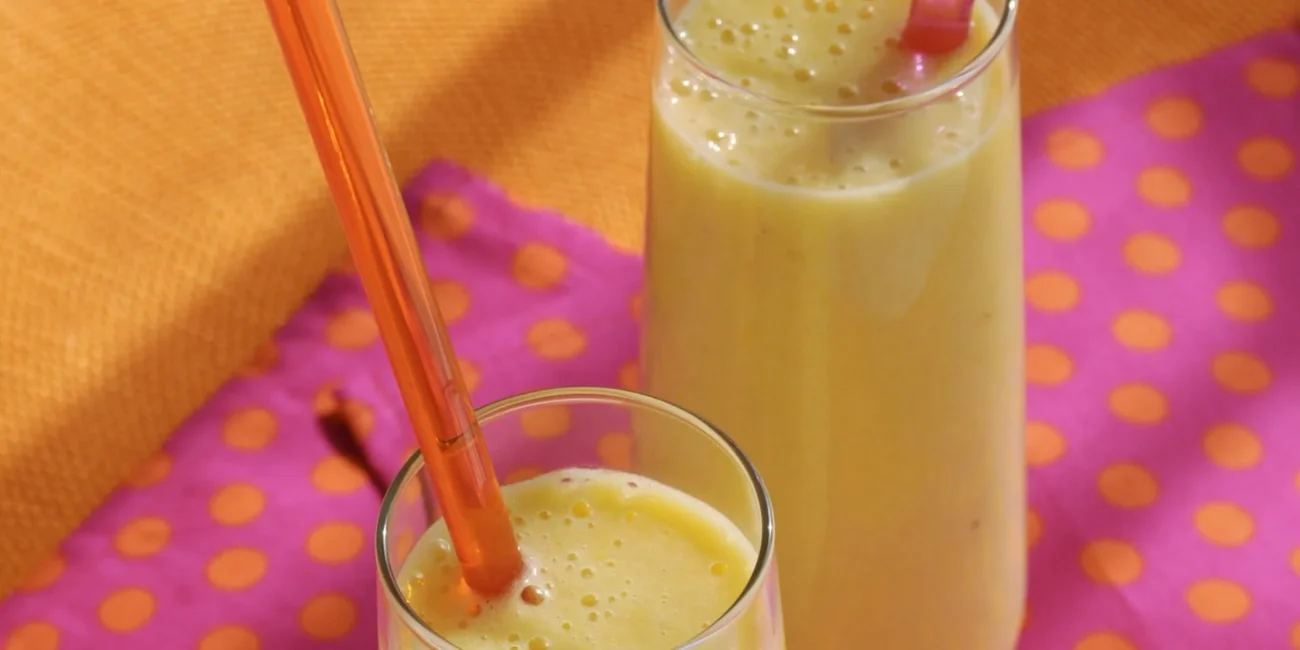 Caribbean Banana Mango Smoothie