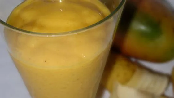 Caribbean Banana Mango Smoothie