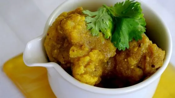 Cauliflower Coconut Curry