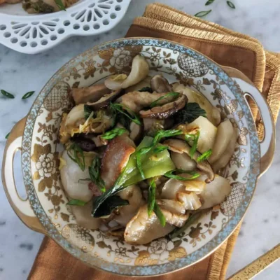 Chao Nian Gao Shanghai Stir Fried Rice Cakes