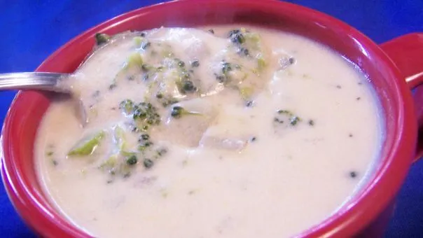 Cheesy Broccoli Potato Soup