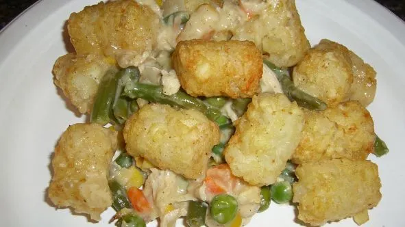 Cheesy Chicken Tater Tot Casserole Bake