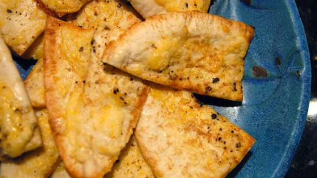 Cheesy Pita Crisps