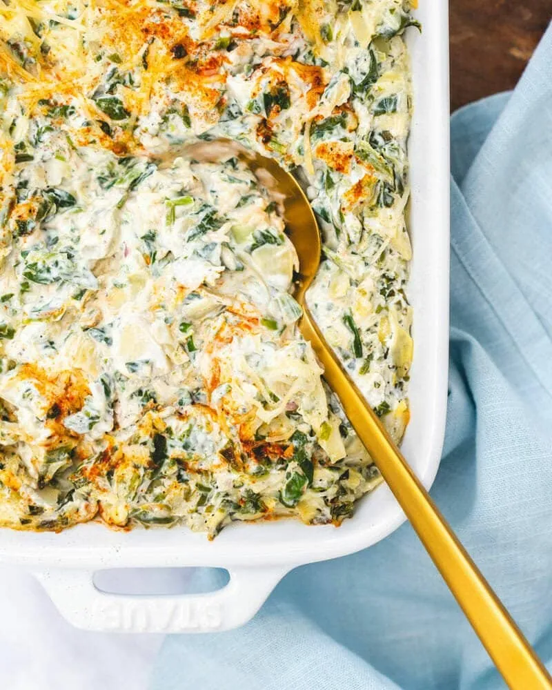 Cheesy Spinach and Artichoke Dip: A Crowd-Pleasing Appetizer