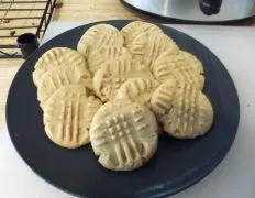 Chewy Peanut Butter Cookies