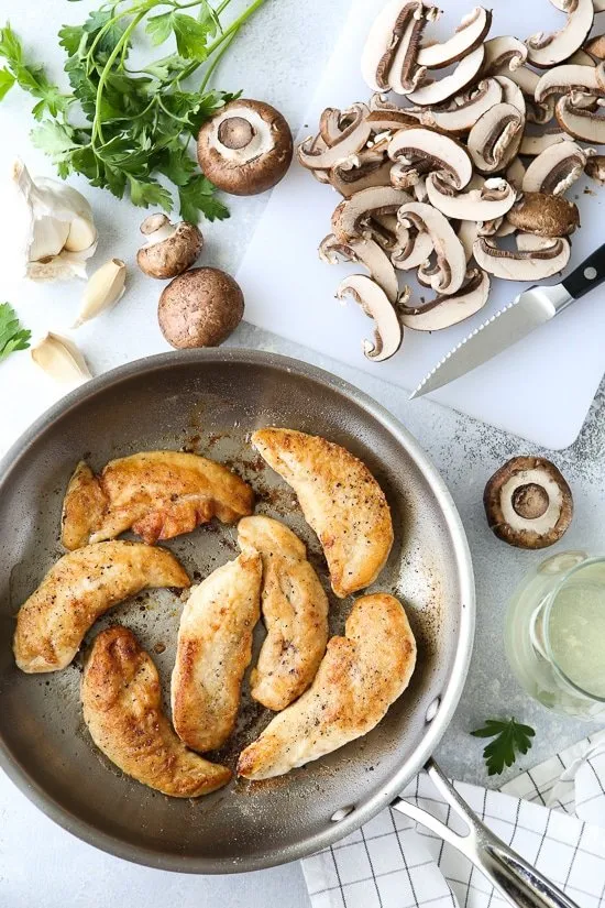 Chicken And Mushrooms In A Garlic White Wine Sauce