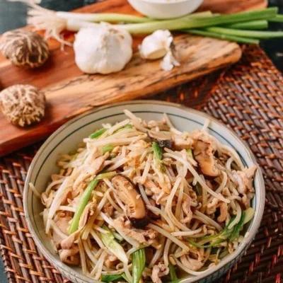 Chicken And Sprouts Stir Fry