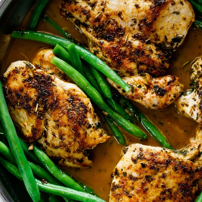 Chicken Breasts With White Wine Sauce And White