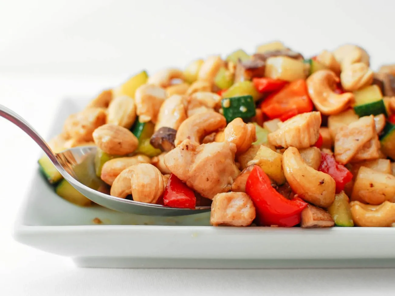 Chicken, Cashews, Red Pepper And