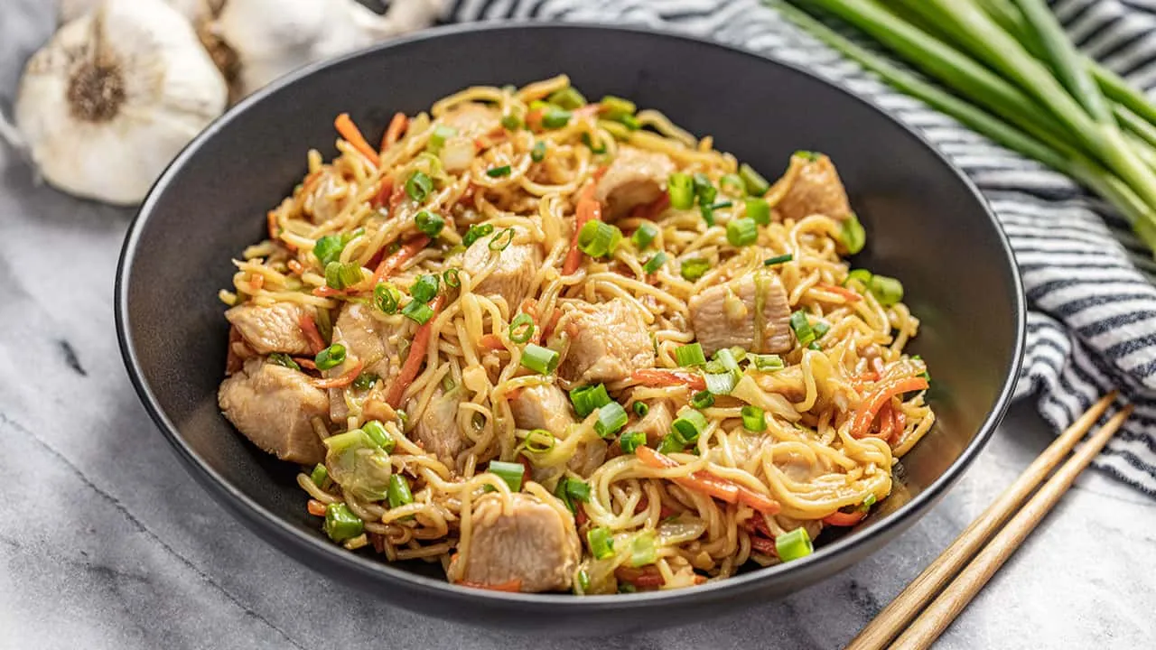 Chicken Chow Mein Easy