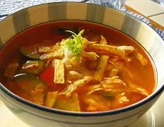 Chicken & Crispy Tortilla Soup