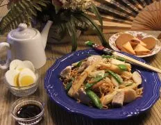 Chinese Chicken Lo Mein