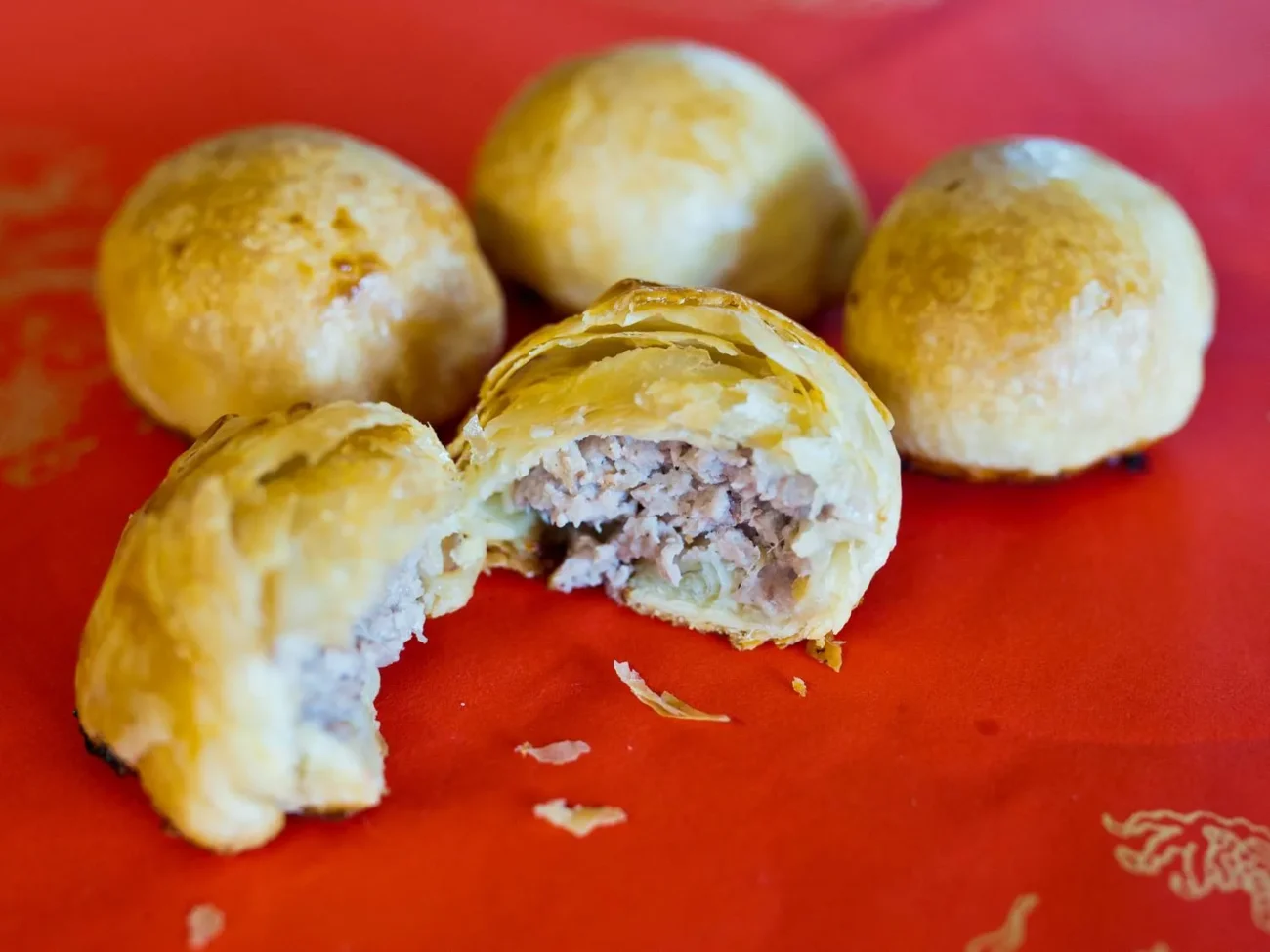 Chinese Pie Of Suzhou Style With Sesame