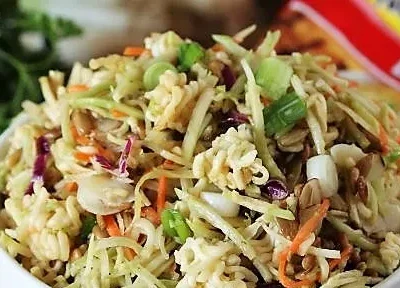 Chinese Ramen Broccoli Slaw Salad