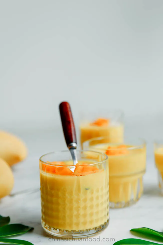 Chinese Style Mango Pudding