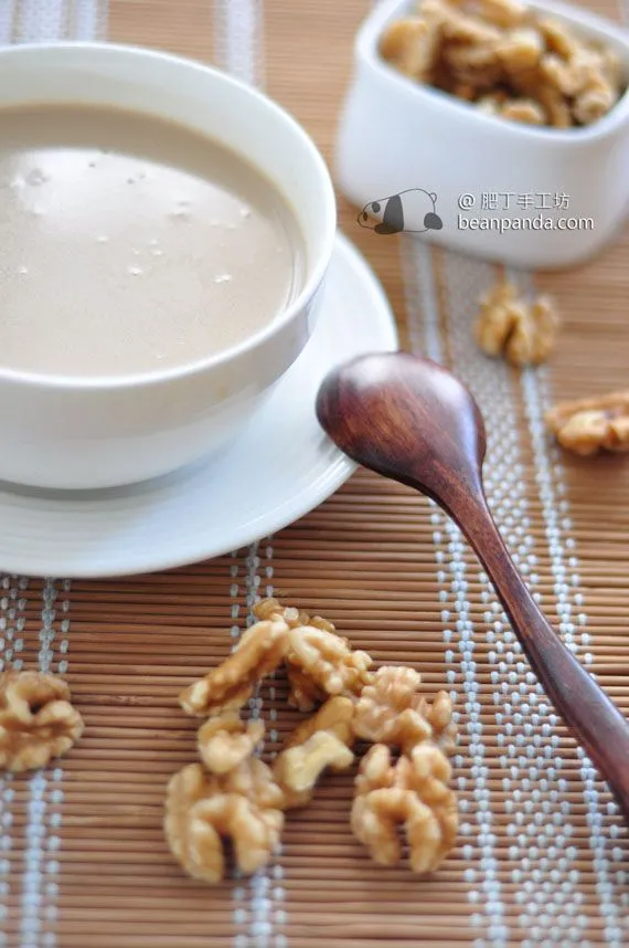 Chinese Sweet Walnut Soup Hup Tul Woo