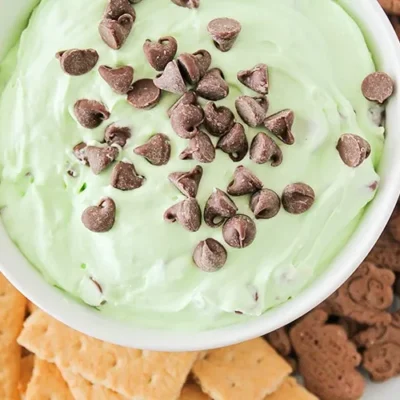 Chocolate Chip Cheesecake Dip