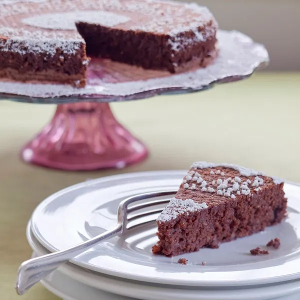 Chocolate Nut Torte