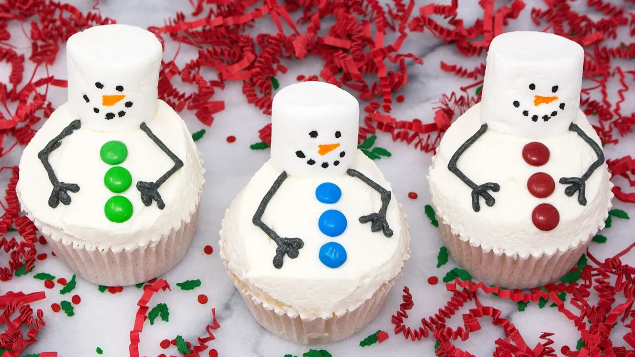 Christmas Snowman Cupcakes