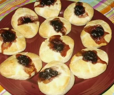 Cinnamon Biscuit Blossoms