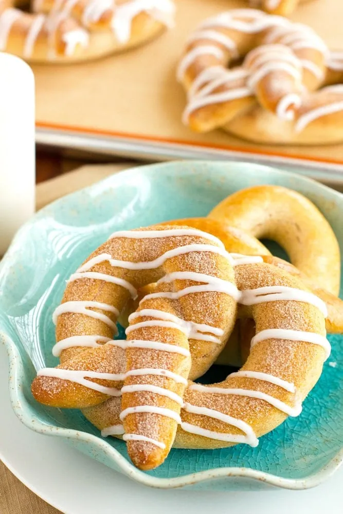 Cinnamon Bun Pretzel Mix