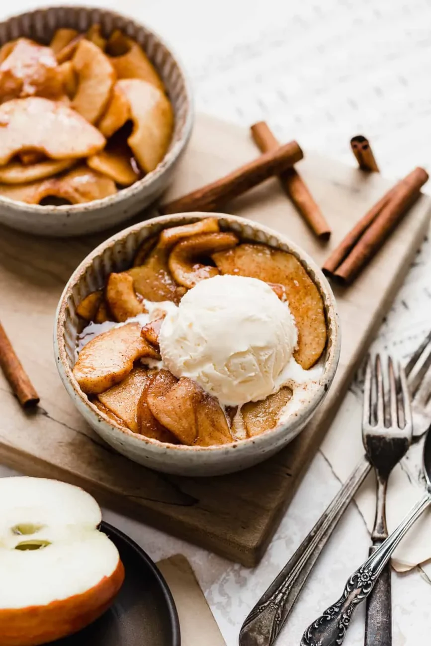 Cinnamon Crusted Baked Apples