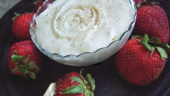 Cinnamon Seasonal Fruit Dip