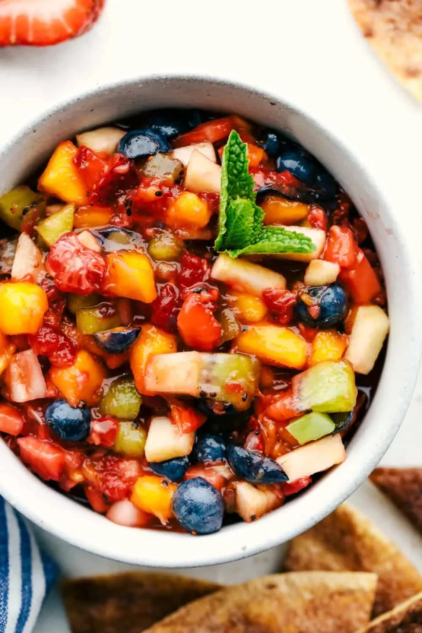 Cinnamon-Sprinkled Pita Chips with Zesty Fruit Salsa