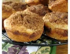 Cinnamon Streusel Apple Cider Muffins