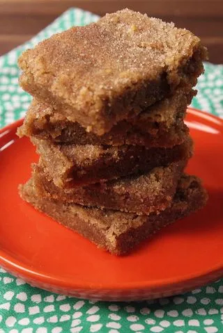 Cinnamon Sugar Snickerdoodle Blondie Bars