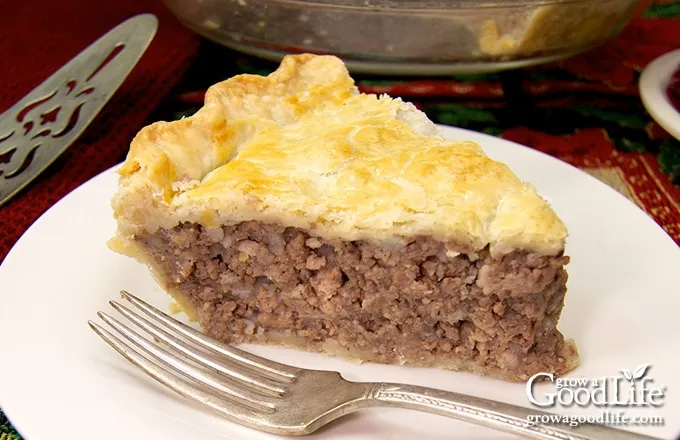 Classic Canadian Tourtire: Savory Meat Pie Recipe