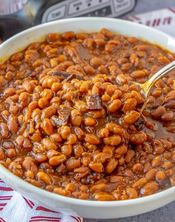 Classic Crock Pot Boston Baked Beans