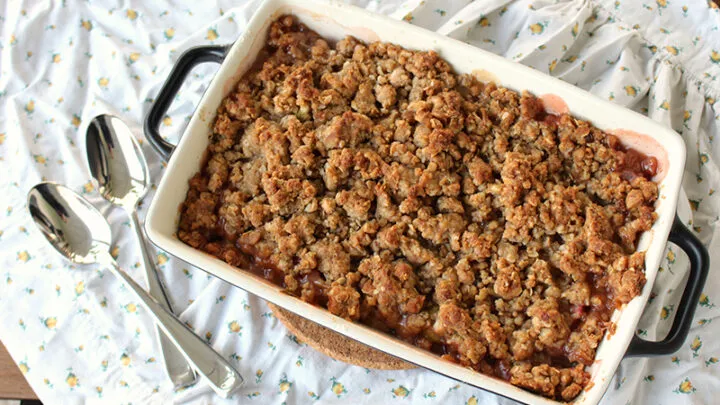 Classic Rhubarb Crisp