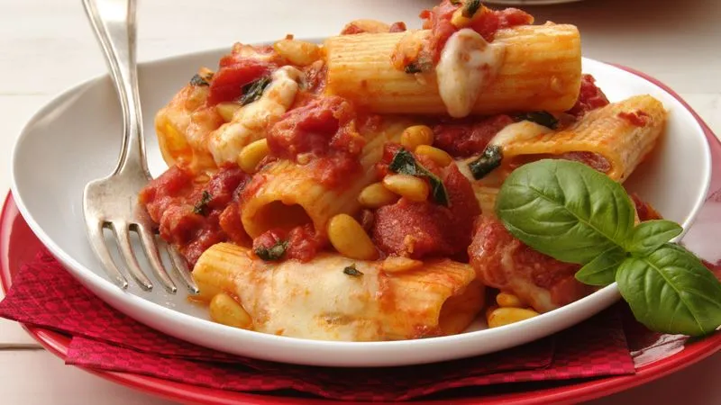 Classic Tomato Mozzarella Pasta Delight: A Quick & Easy Recipe