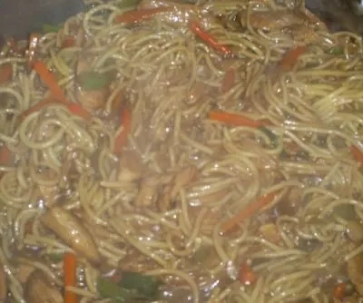 Cluckin Lo Mein