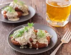 Crab Cakes With Chardonnay Cream Sauce