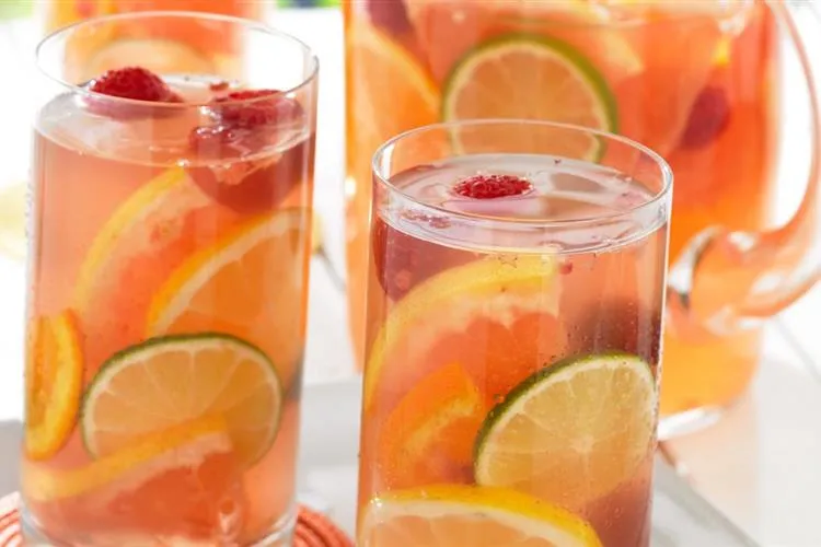 Cranberry And Strawberry Sangria