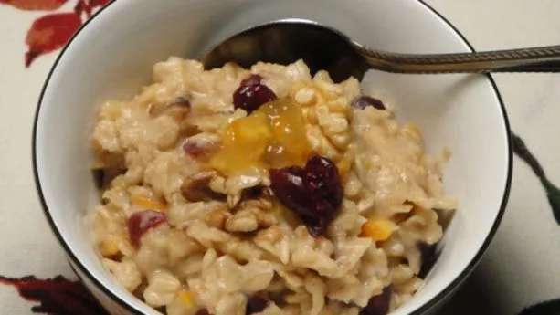 Cranberry Delight Oatmeal: A Bright Morning Recipe