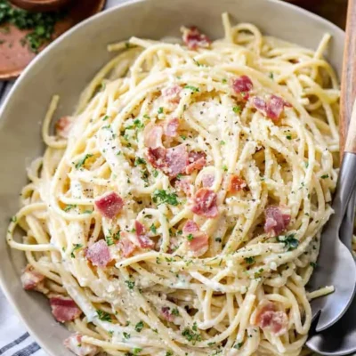 Creamy Authentic Italian Spaghetti Carbonara Recipe