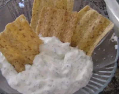 Creamy Cucumber Dill Dip