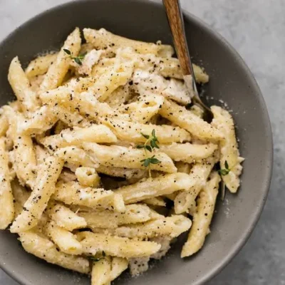 Creamy Garlic Penne Pasta